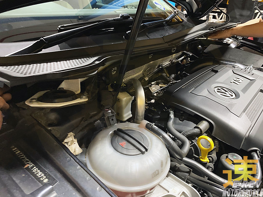 Volkswagen Passat B8 Front Bar 2PT