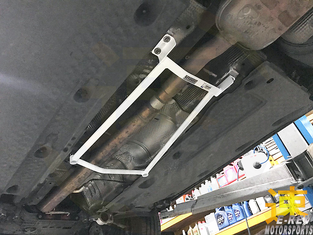 Audi Q3 Typ 8U / Volkswagen Tiguan 5N Front Lower Arm Bar 4PT