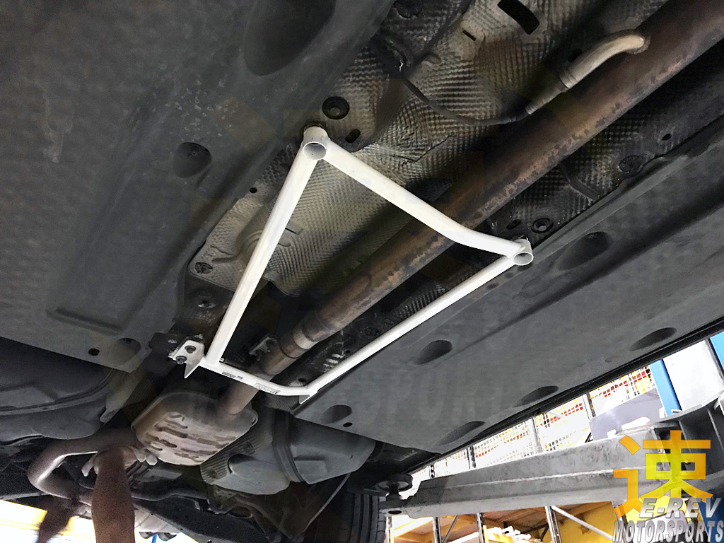 Audi Q3 Typ 8U / Volkswagen Tiguan 5N Front Lower Arm Bar 4PT