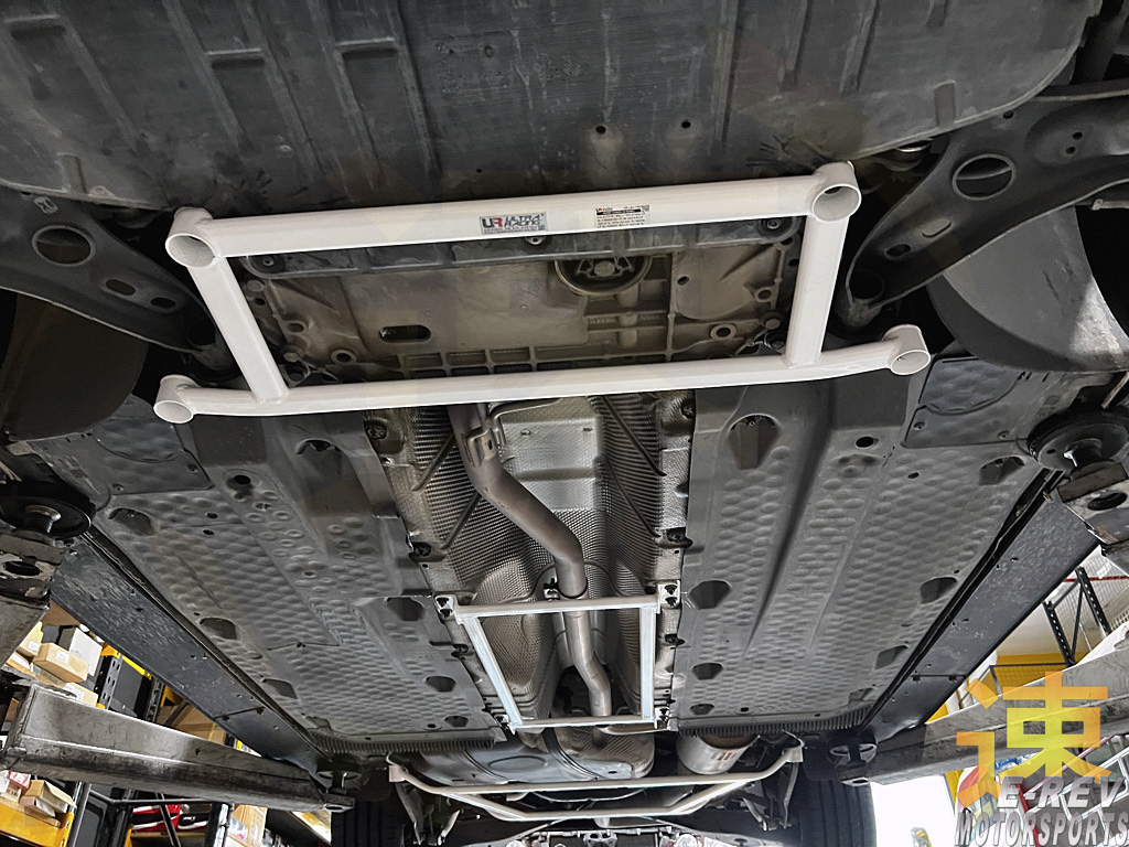 Volkswagen Golf MK5 / MK6 / Jetta A5 / A6 / Sagitar A5 / Scirocco / Touran / Audi A3 Tpy 8P / S3 8P / Skoda Octavia Typ 1Z Front Lower Arm Bar 4PT