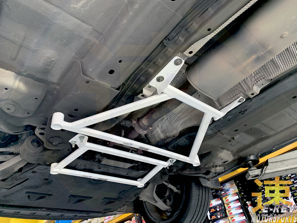 Volvo S60 / S80 / S80L / V60 T4 / T5 /  XC60 T5 Middle Lower Arm Bar 4PT