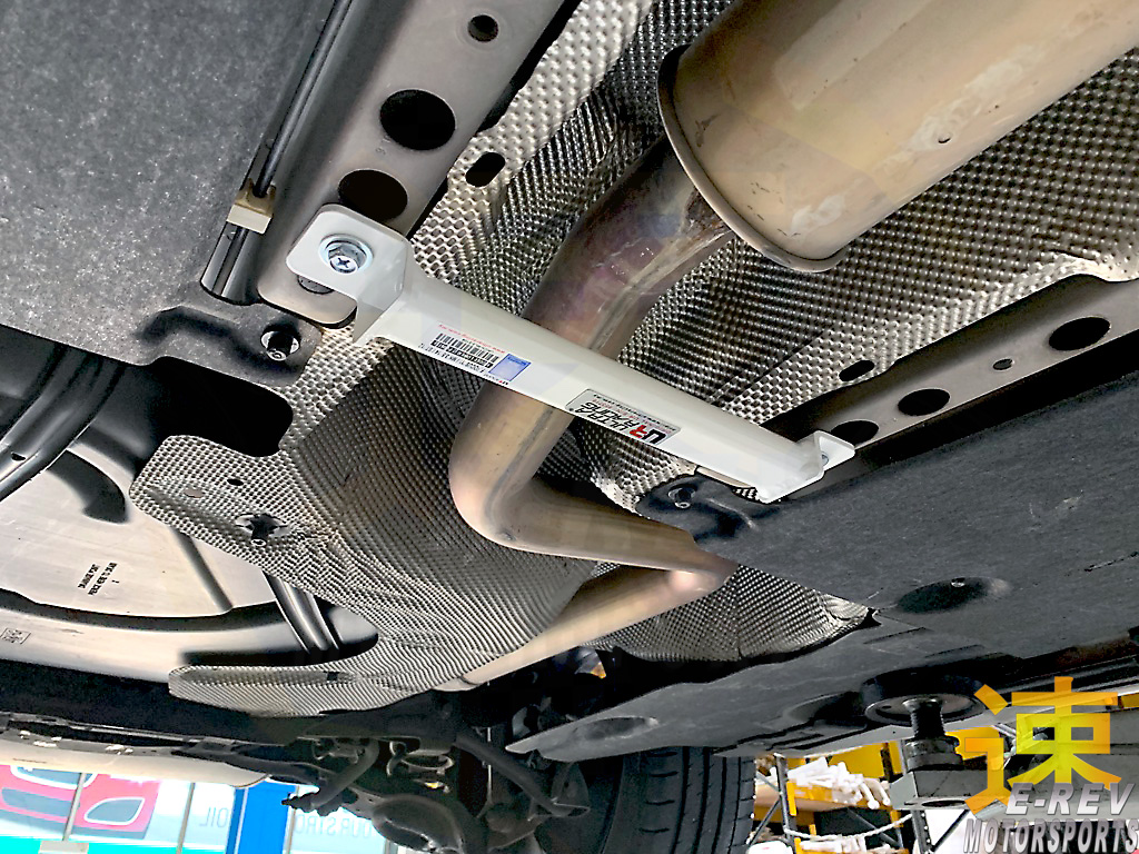 Ford Focus MK3 / Focus ST / Volvo V40 T4 / T5 Middle Lower Arm Bar 2PT