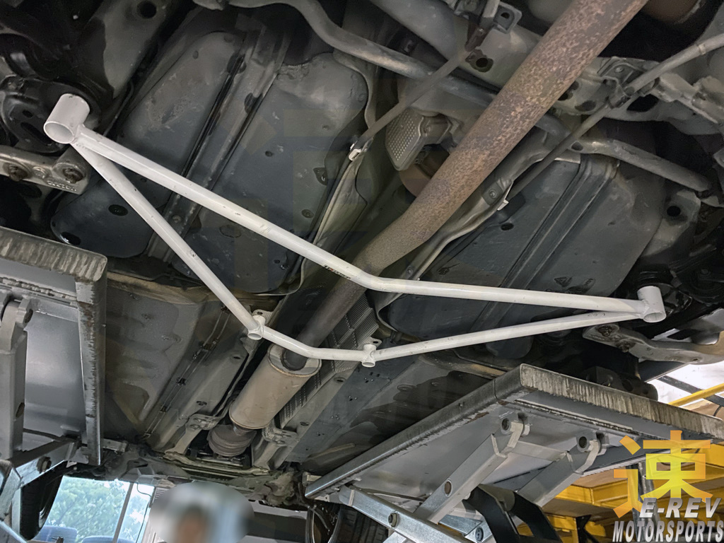 Volvo XC90 Rear Lower Arm Bar 4PT