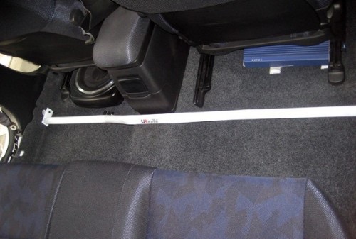 Toyota Caldina Room Bar