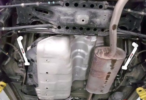 Toyota Highlander 2.7 Rear Lower Side Arm Bar