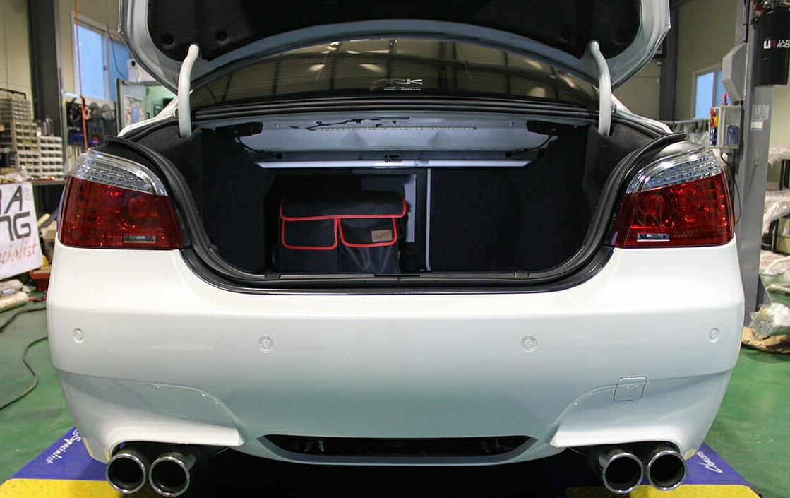 BMW E60 Rear Bar 2PT