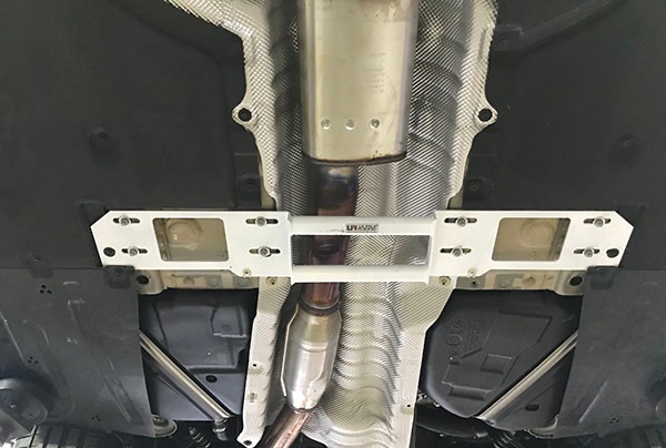 BMW G20 / G21 / G22 / G28 Middle Lower Arm Bar 4PT