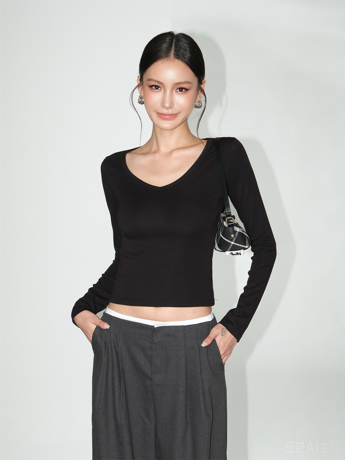Linnea V-Neck Long-Sleeve Knit Top