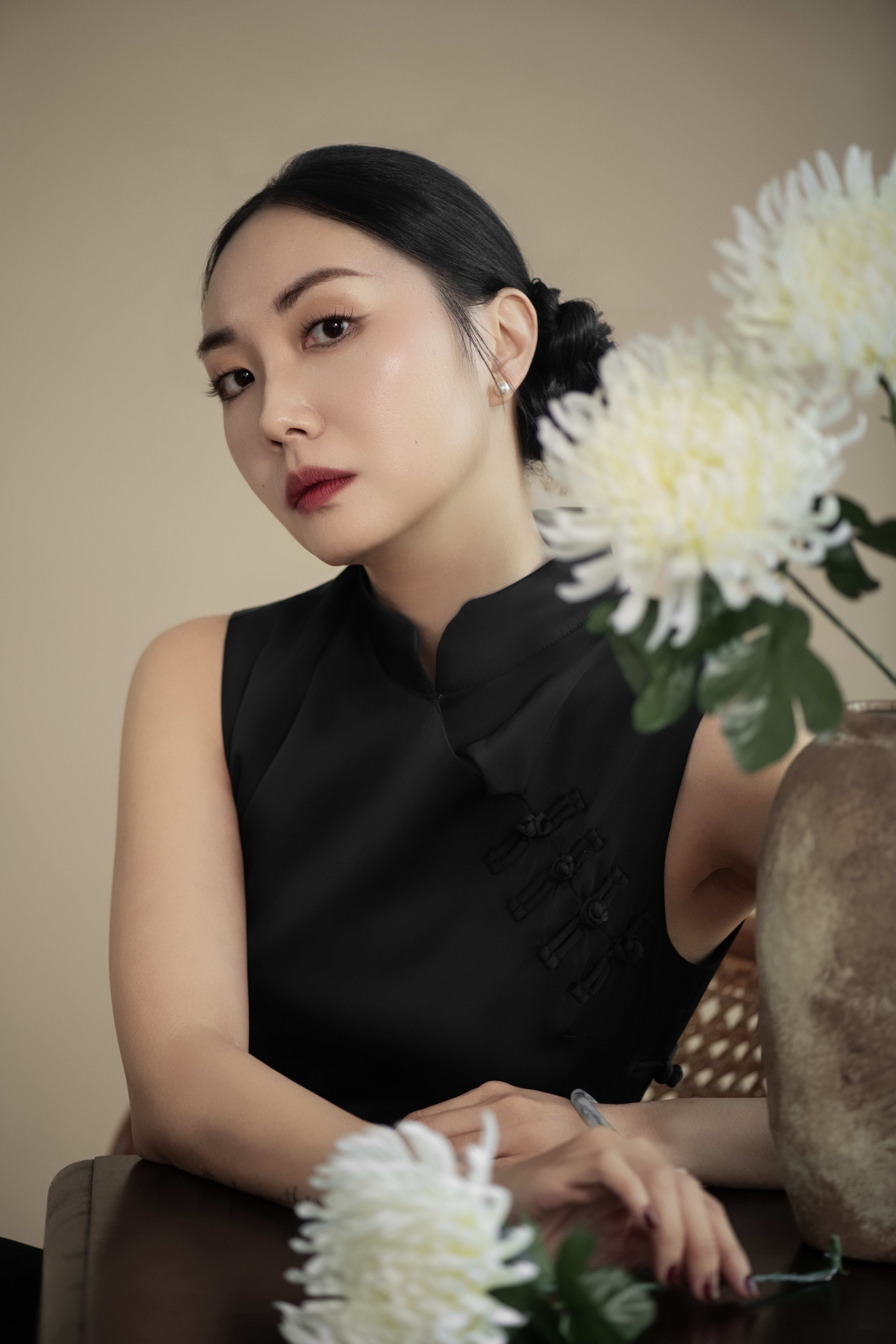 Shuang Ze Side Slide Lacey Cheongsam