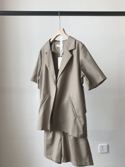 Den Short Sleeves Blazer & Shorts Set