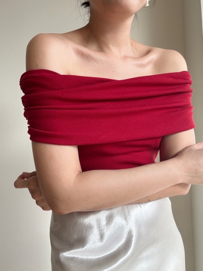 Gabrielle Off Should Top