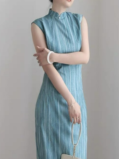 Yi Ning Cap Sleeve Side Slit Pencil Cheongsam-The Black Bow-