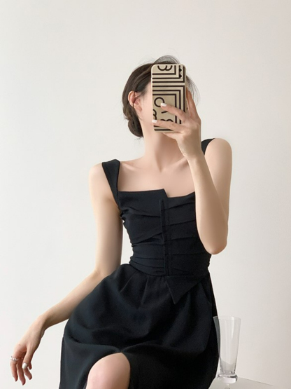 Nyla Queen Anne Neckline Midi Dress-The Black Bow-