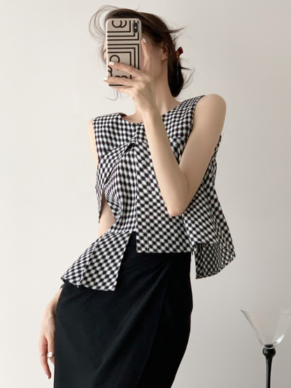 Daphne Asymmetrical Sleeveless Top (Checked)-The Black Bow-