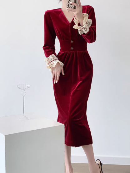 Tehila Lacey Sleeve Velvet Dress -The Black Bow-