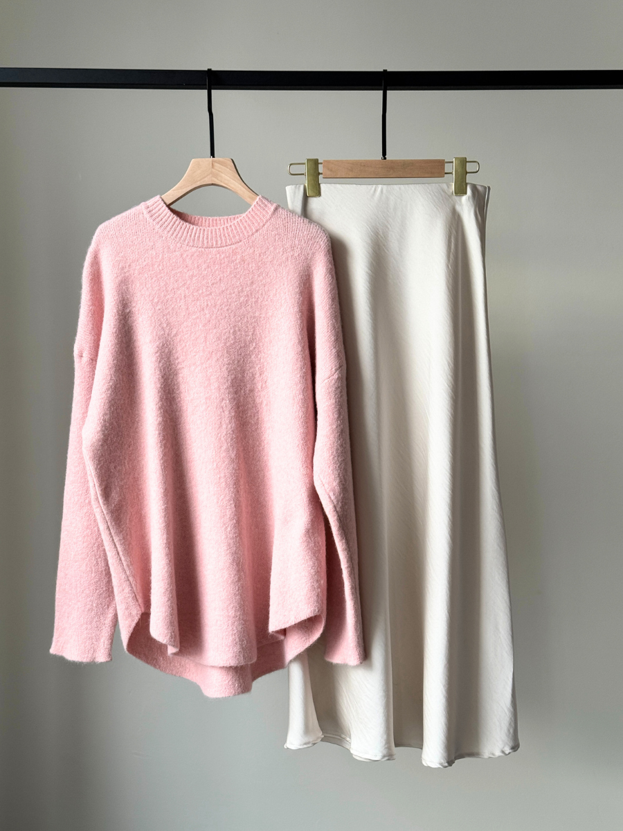 Audrey Textured Satin Bias Cutting Skirt-The Black Bow-