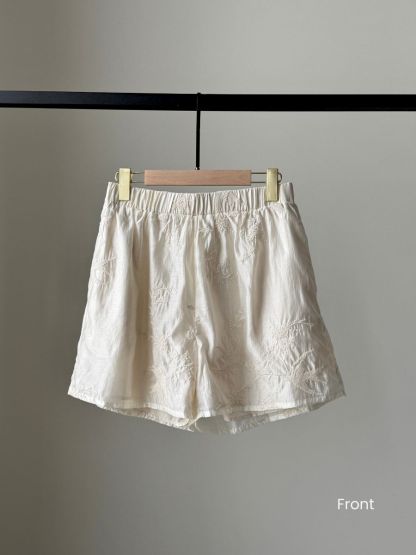 Cang Heng Graceful Embroidered Shorts (Discounted-XL Size)-The Black Bow-