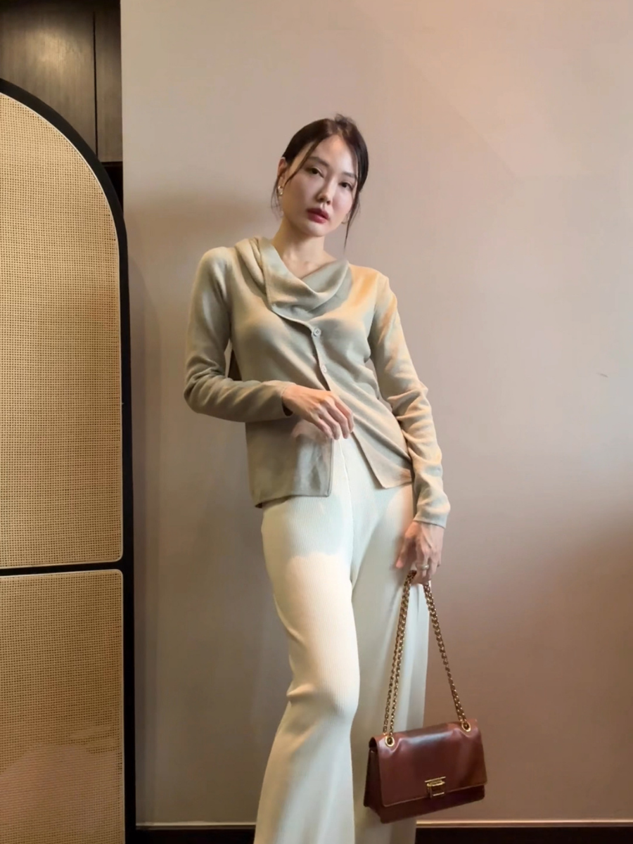 Ebbey Asymmetric Collar Long Sleeve Knit Top