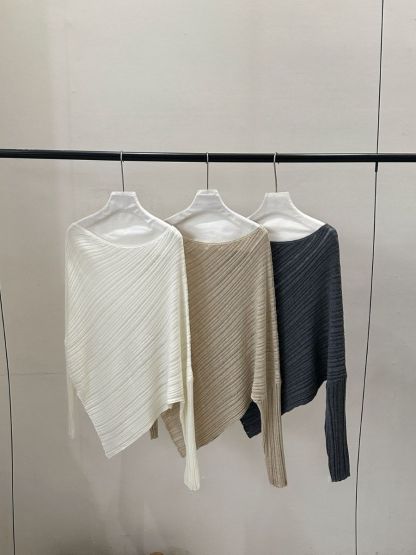 Phineas Cape Shawl
