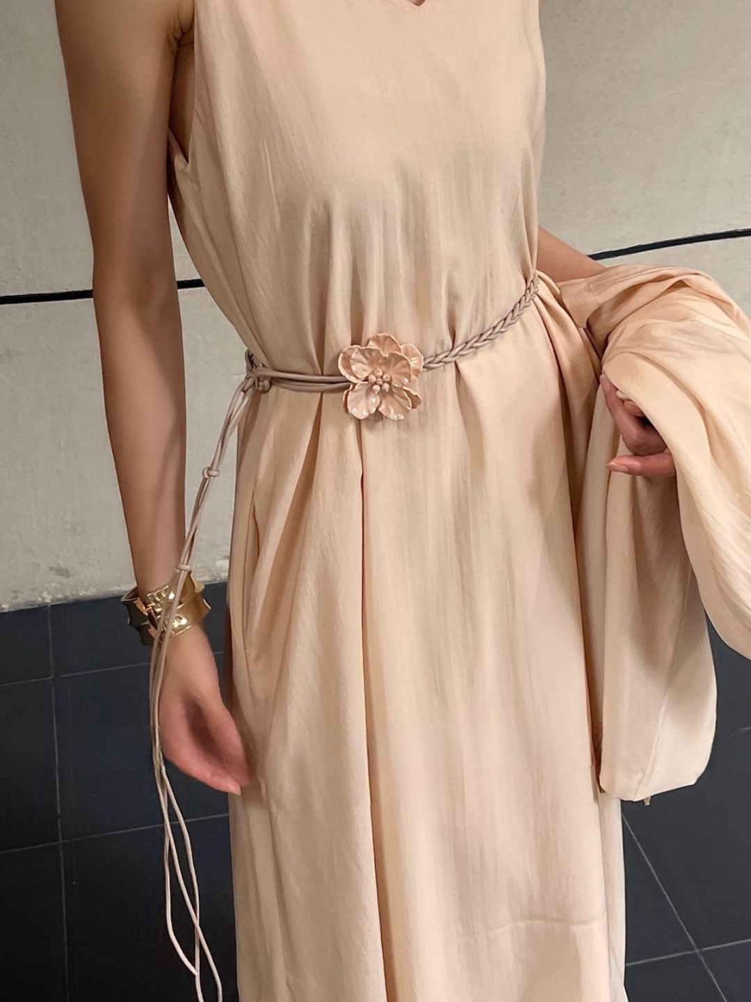 Amelia  V Collar Maxi Dress with Belt Tie
