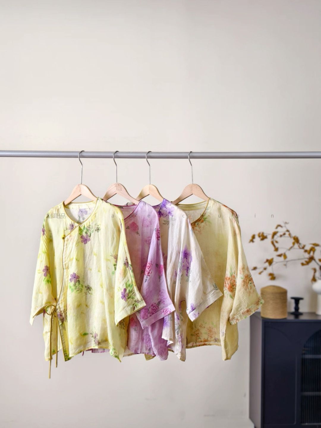 Ling Fu Ramie Oriental Top