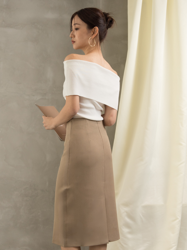 Gatane Off Shoulder Knit Top-The Black Bow-