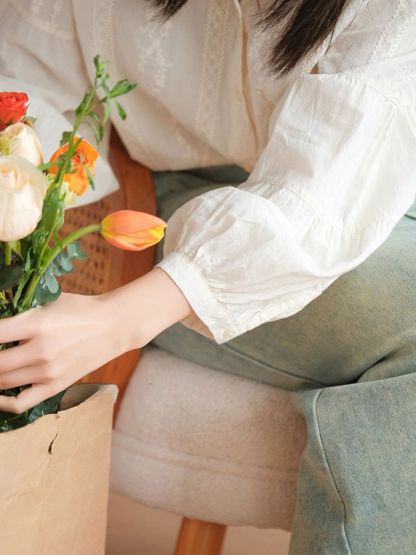 Ling Feng Stand Collar Floral Embosed Top