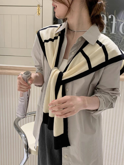 Olwin Color Block Shawl (Striped)-The Black Bow-