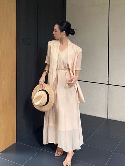 Amelia  V Collar Maxi Dress with Belt Tie