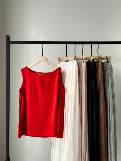 Teresa Shoulder Knot Sleeves Top-The Black Bow-