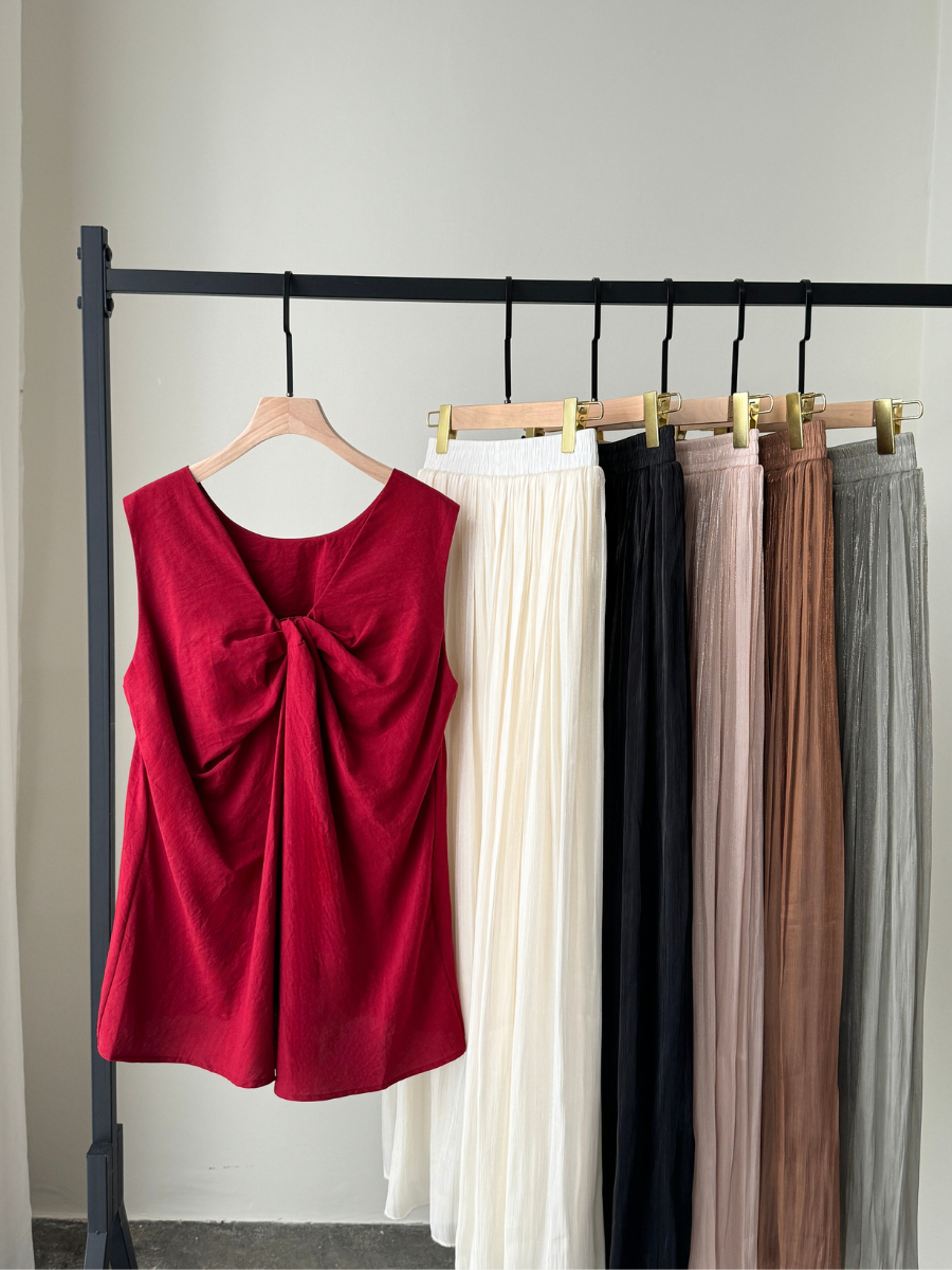 Tara Two Way Top with Knot-The Black Bow-