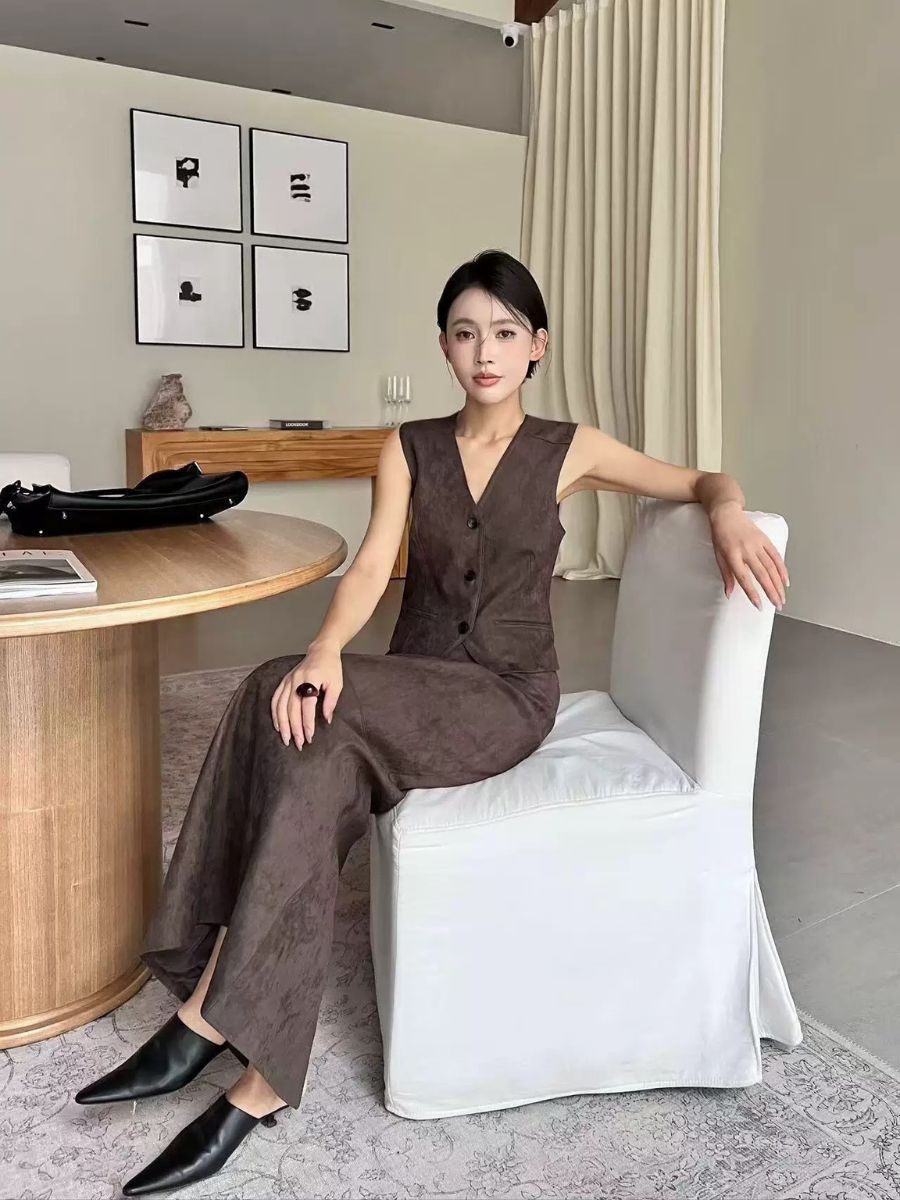 Leevon Tailored Vest (POS)