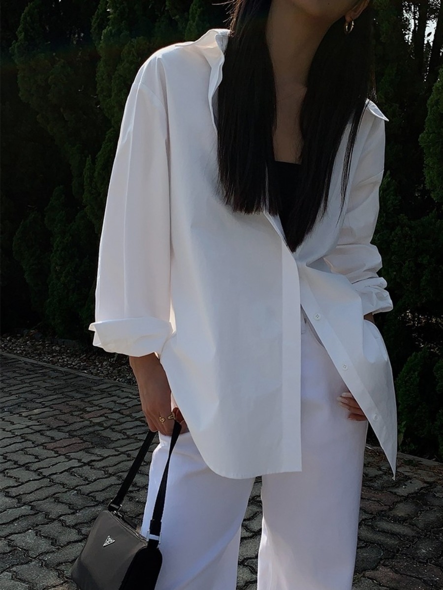 New York Hidden Button Curved Hem Cotton Plain Shirt-The Black Bow-