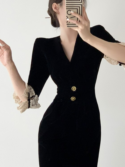 Tehila Lacey Sleeve Velvet Dress -The Black Bow-