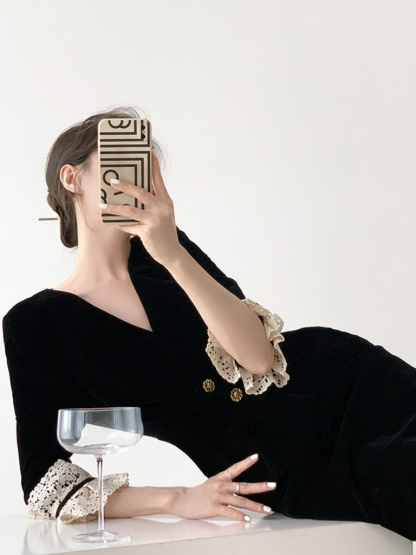 Tehila Lacey Sleeve Velvet Dress -The Black Bow-