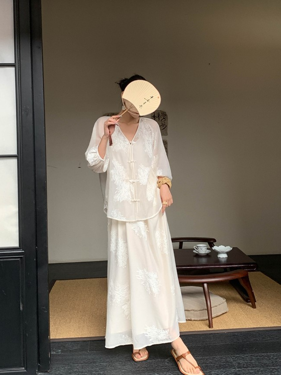 Cang Lan Long Sleeve Graceful Embroidered Set-Ivory (Skirt & Shorts)-The Black Bow-