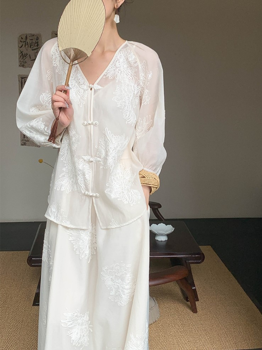 Cang Lan Long Sleeve Graceful Embroidered Set-Ivory (Skirt & Shorts)-The Black Bow-