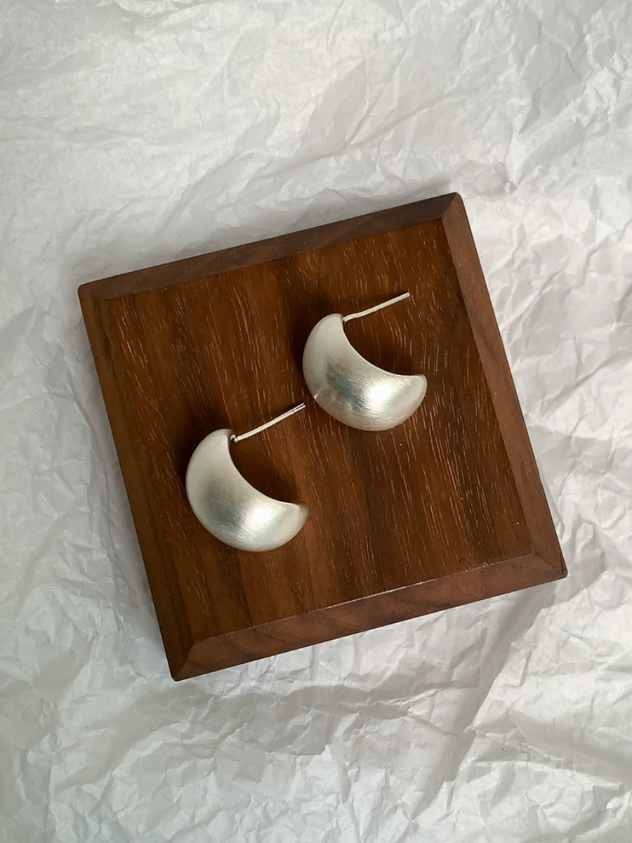 Metal Drops Ear Studs (Gold & Silver)-The Black Bow-