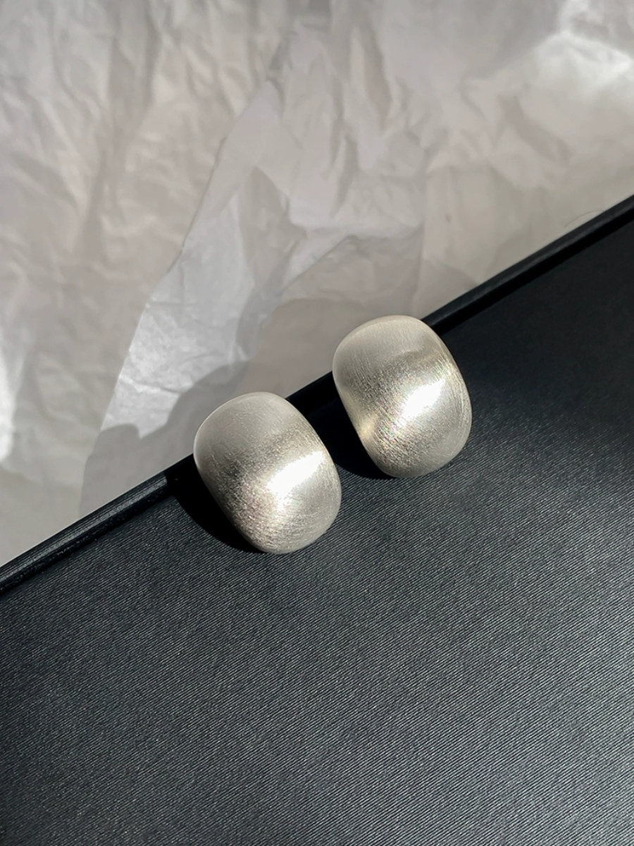 Metal Drops Ear Studs (Gold & Silver)-The Black Bow-