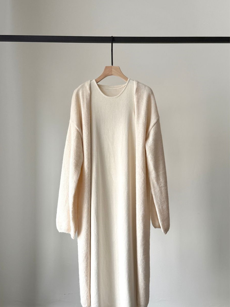Egena Long Cardigan (Discounted-Free size)-The Black Bow-