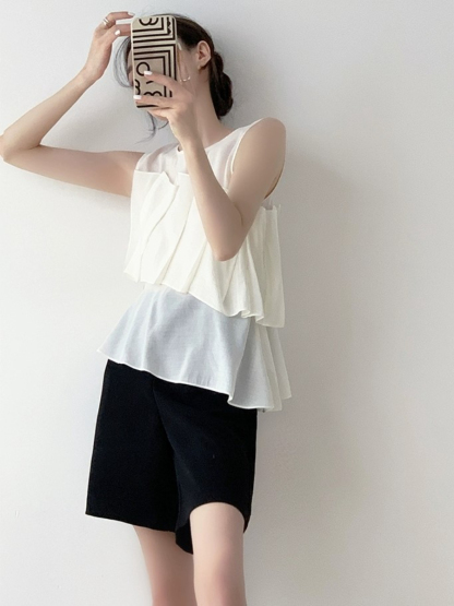Reana Round Neck Pleated Top-The Black Bow-