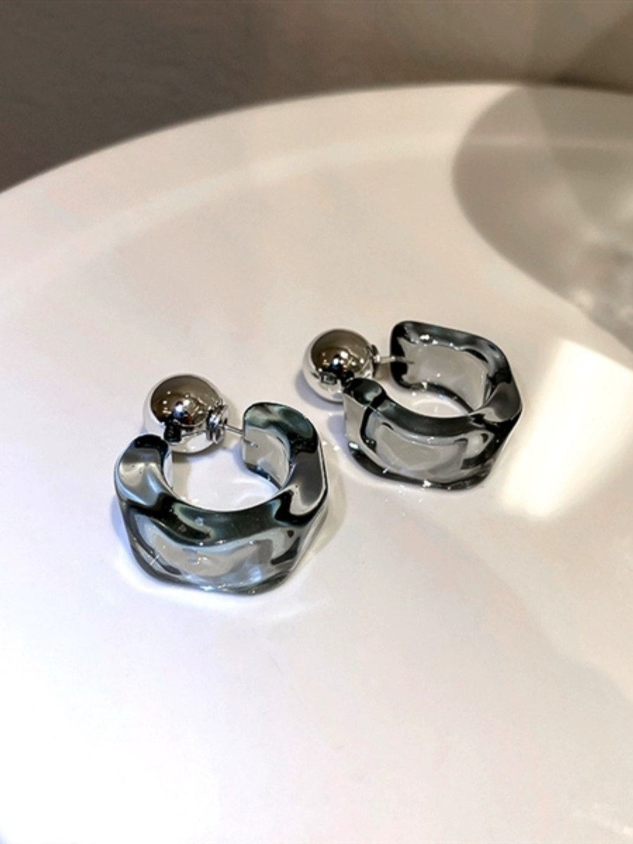 Blanco Acrylic Earrings