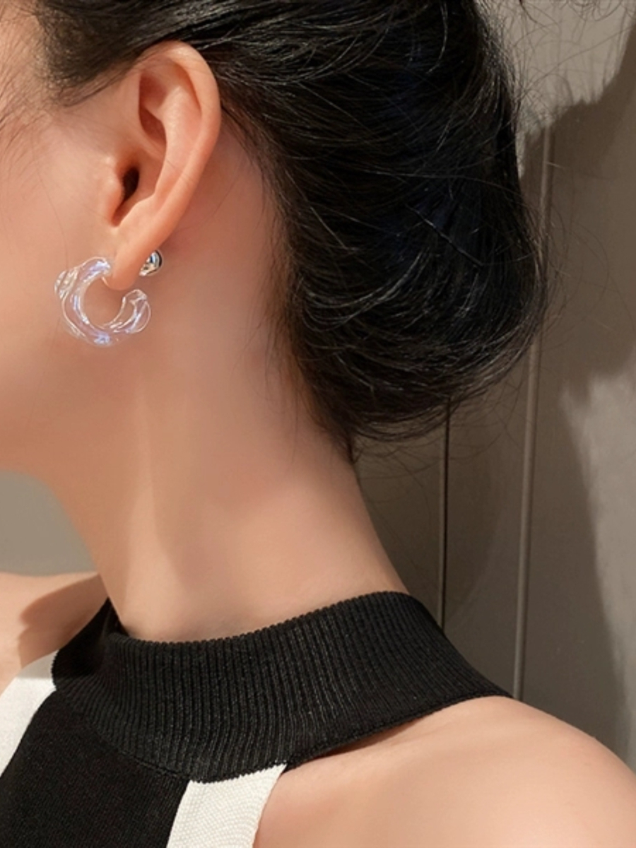 Blanco Acrylic Earrings-The Black Bow-