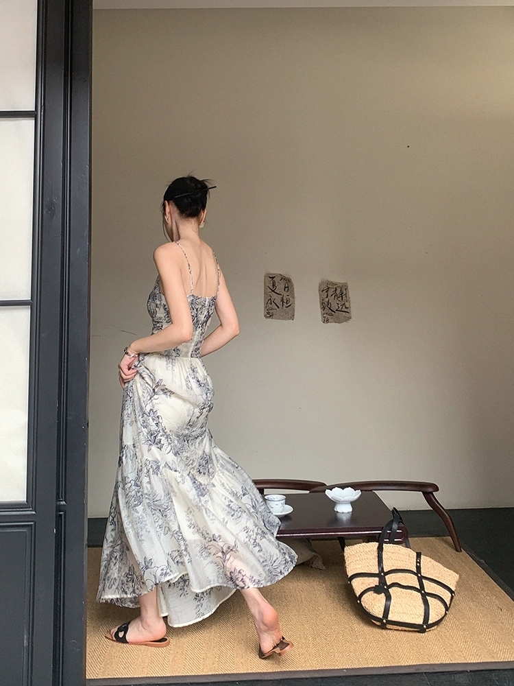 Cang Ning Floral Print Ruffle Hem Cami Dress-The Black Bow-