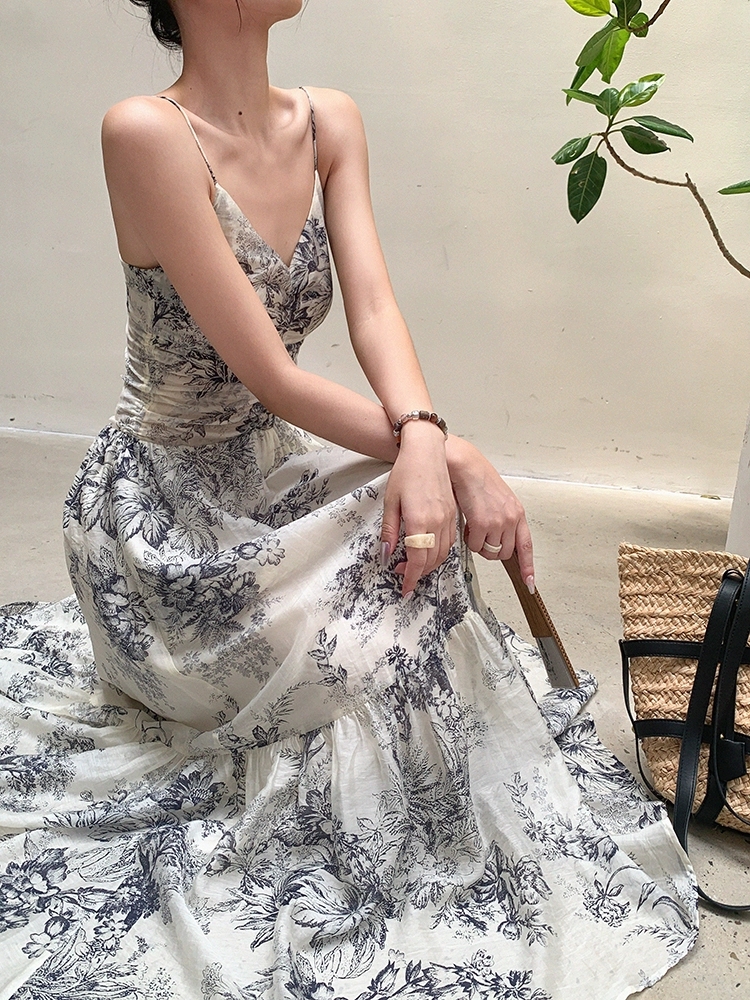 Cang Ning Floral Print Ruffle Hem Cami Dress-The Black Bow-