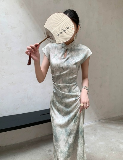Cang Ni Side Ruched A-Line Cheongsam (Discounted-XL Size)-The Black Bow-