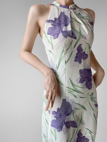 Yue Shuang Back Lacey Cheongsam (Discounted-XS size)-The Black Bow-