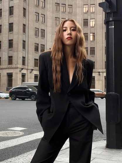 Katida Slim Waist Single Button Blazer with Shoulder Padding-The Black Bow-