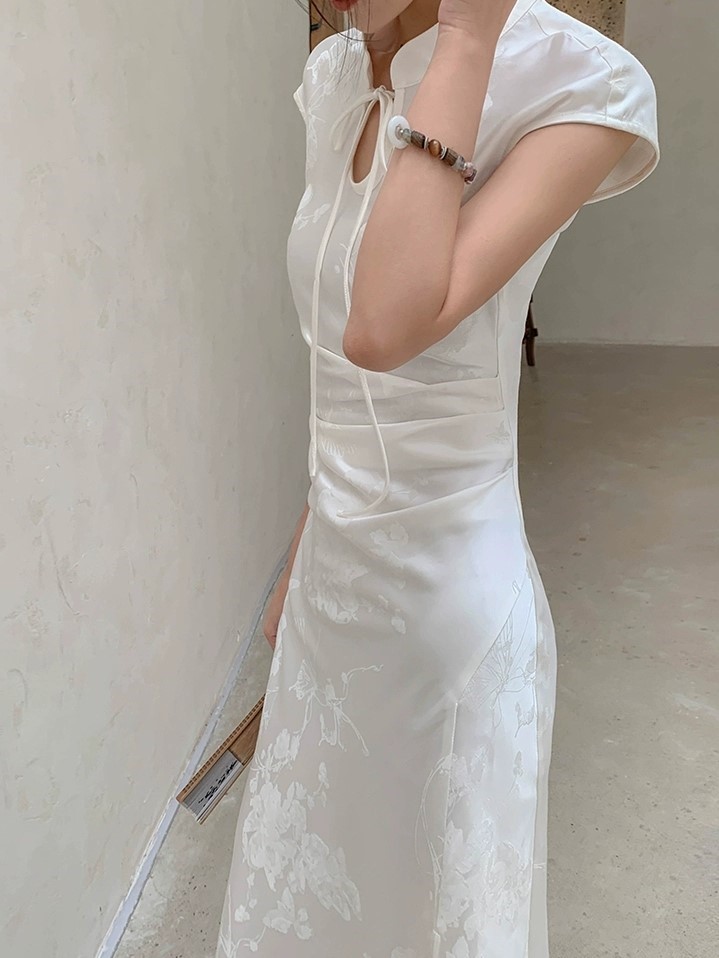 Zhou Meng Bias Cutting Cheongsam-The Black Bow-