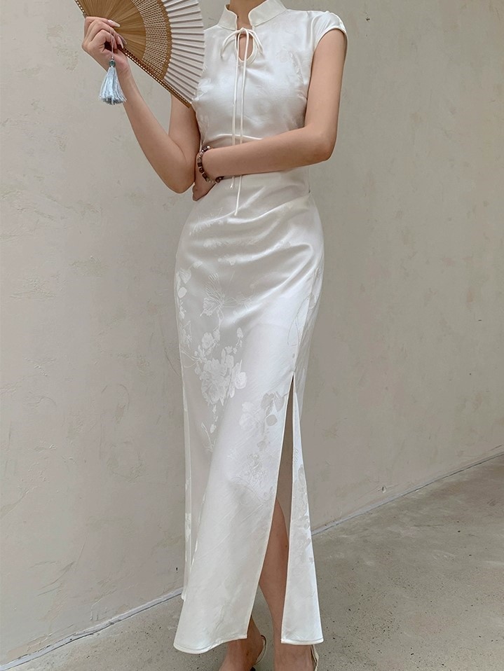 Zhou Meng Bias Cutting Cheongsam-The Black Bow-